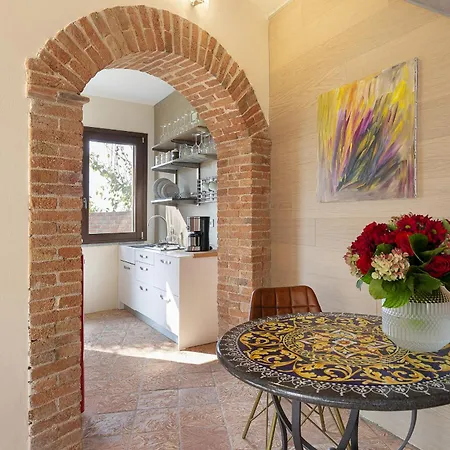 Teresa - Enticing With Pool And Views! ヴィラ *