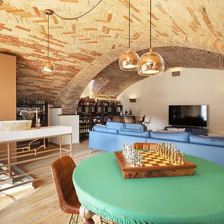 Teresa - Enticing With Pool And Views! * Gabiano