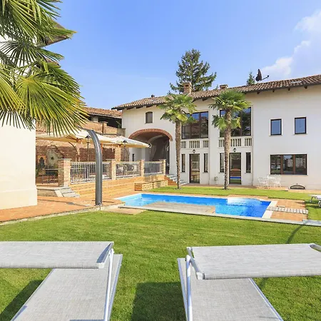 Teresa - Enticing With Pool And Views! *