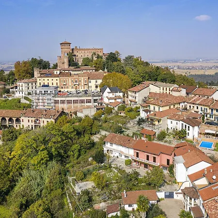 Teresa - Enticing With Pool And Views! *