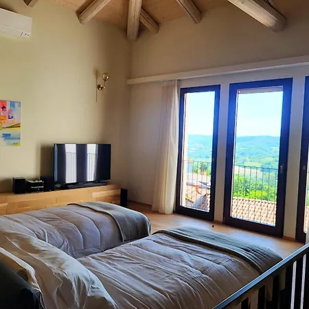 Teresa - Enticing With Pool And Views! ヴィラ