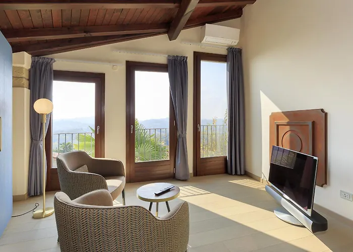 빌라 Teresa - Enticing With Pool And Views! *