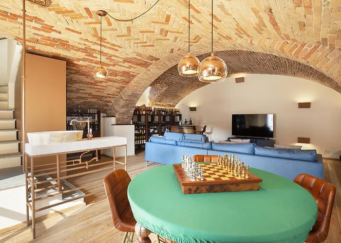 Teresa - Enticing With Pool And Views! * 가비아노