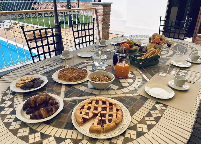 Teresa - Enticing With Pool And Views!