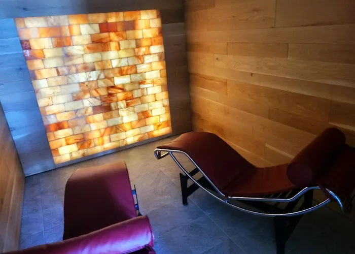 Teresa - Enticing With Pool And Views! 빌라 *